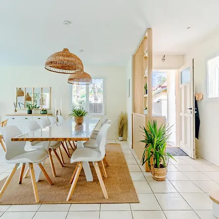 Fleurs Des Pins, Piscine Chauffee , 80 M De La Pereire 阿卡雄