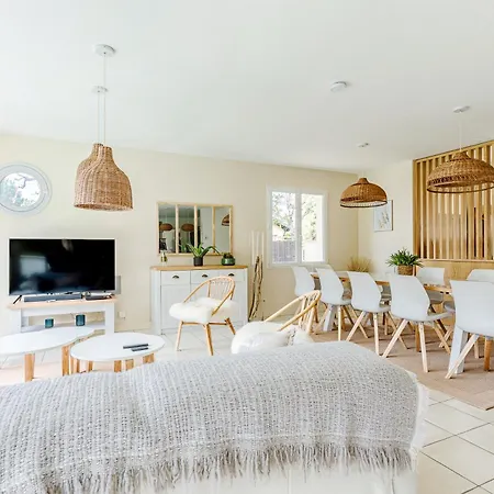 Fleurs Des Pins, Piscine Chauffee , 80 M De La Pereire 别墅 *