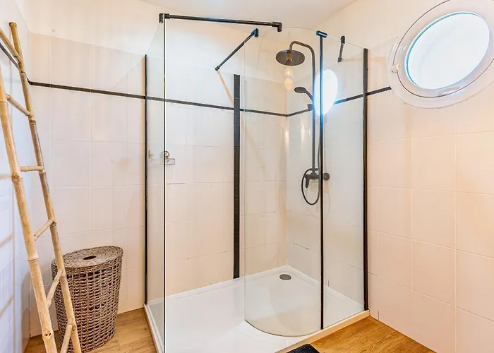 别墅 Fleurs Des Pins, Piscine Chauffee , 80 M De La Pereire