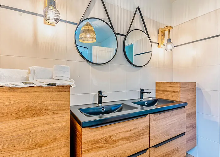 Fleurs Des Pins, Piscine Chauffee , 80 M De La Pereire Villa Arcachon