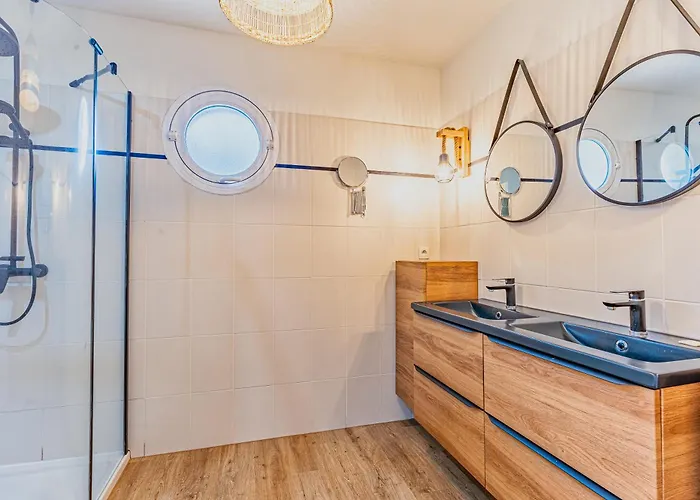 Fleurs Des Pins, Piscine Chauffee , 80 M De La Pereire Arcachon